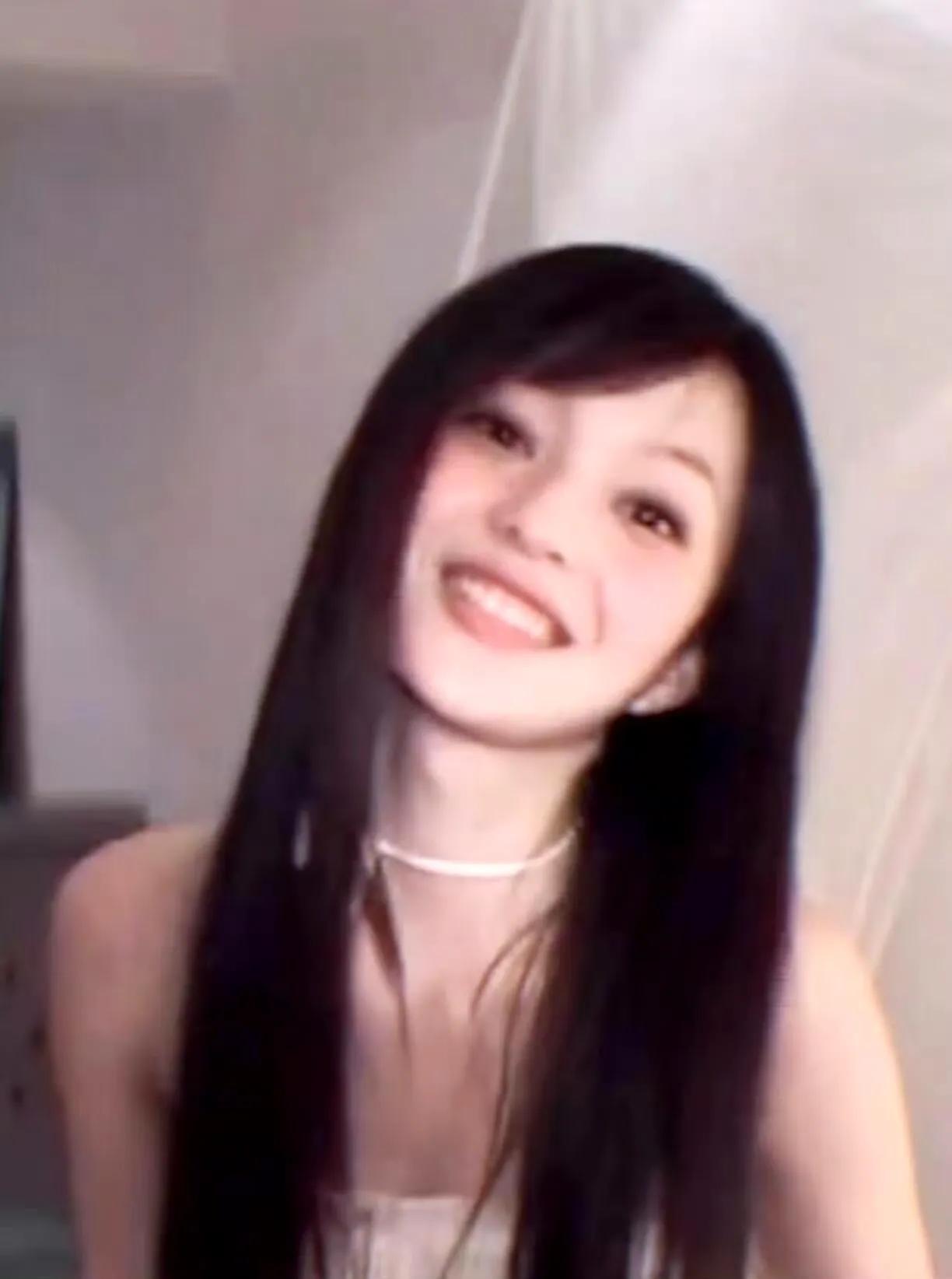 没人发现早期的张韶涵也很漂亮吗？一整个洋娃娃的感觉 ???