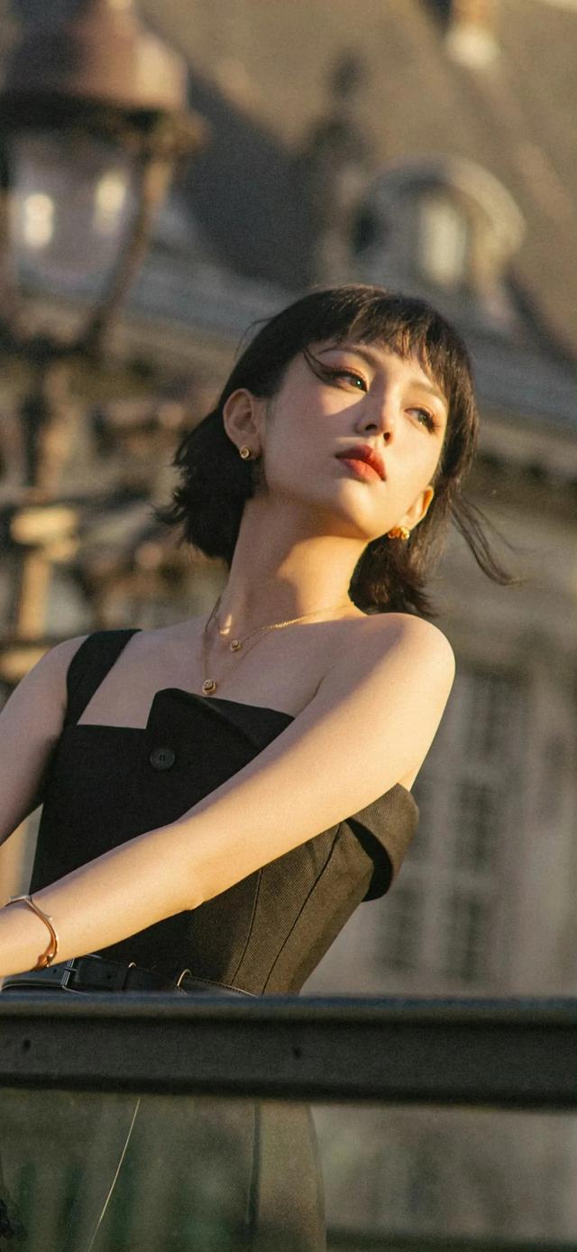 周也｜惊艳写真，颜值盛宴