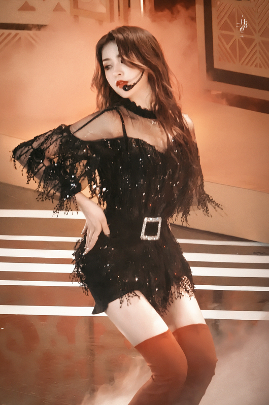 金子涵，172身高颜值精致，多栖发展的优秀艺人，你喜欢她吗？