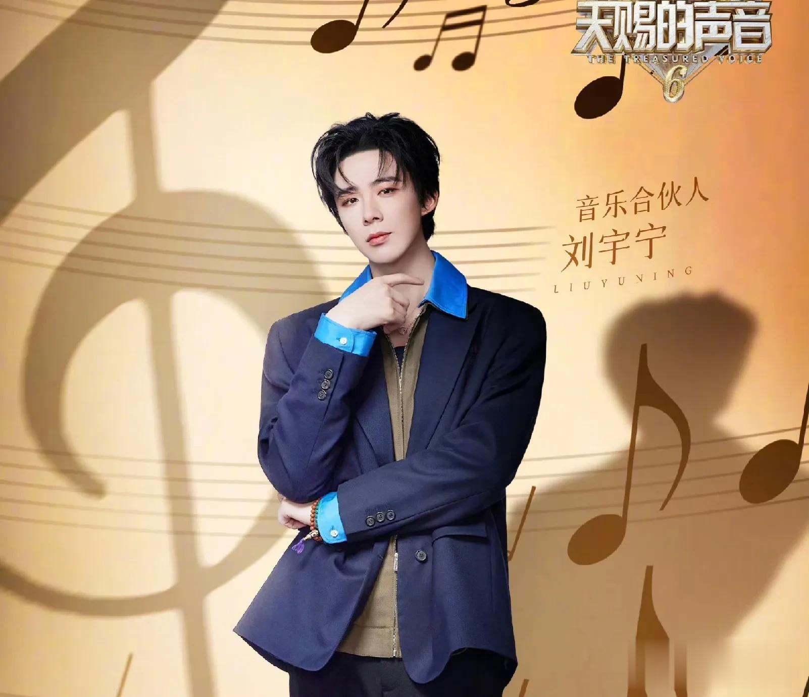 自称丢人丢大发了!哭的是真丑呀…著名男星舞台上竟失控落泪!