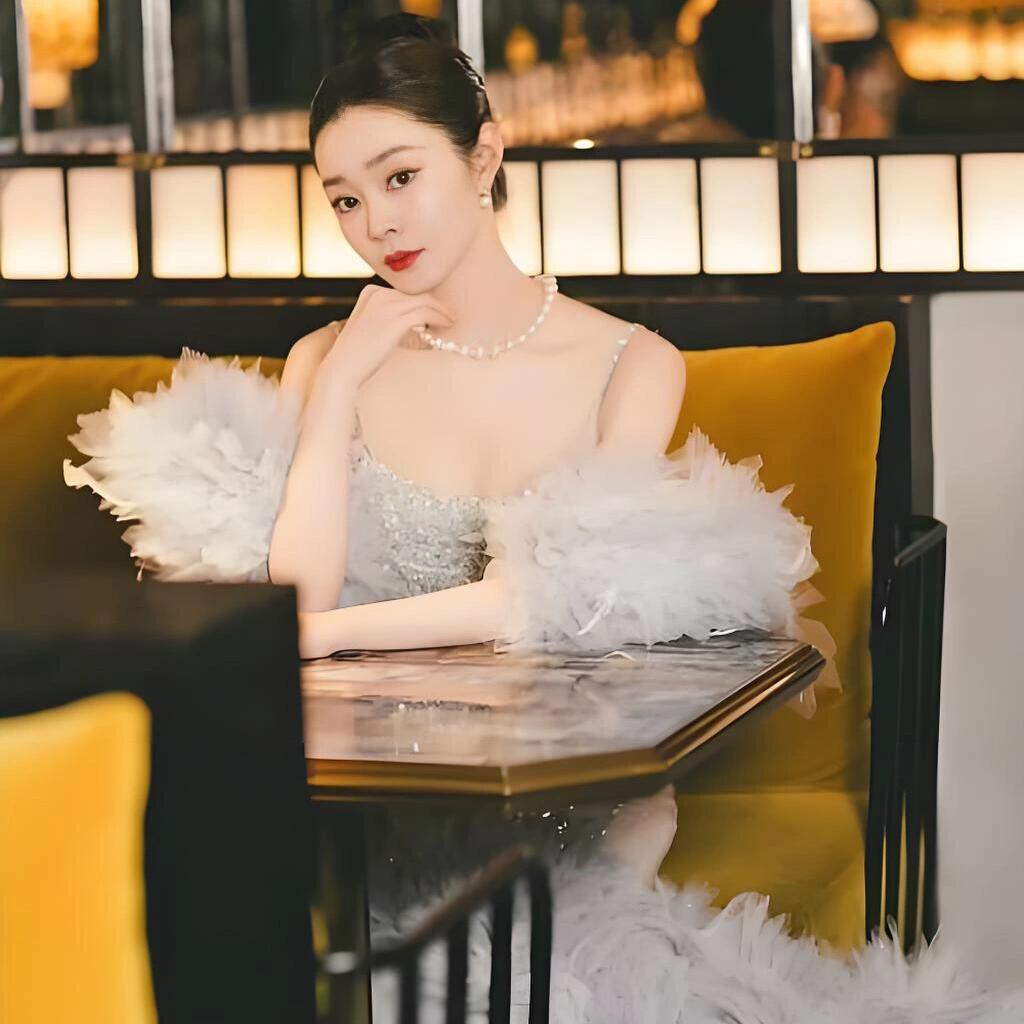 宋轶回应整容，全网沉默了，前后差距太大了，鼻子像猪鼻。