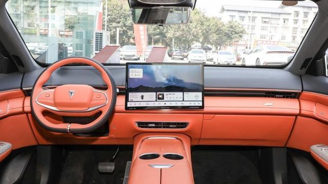 增程SUV就选这三款,空间大性能强,价格不算高但却很实用