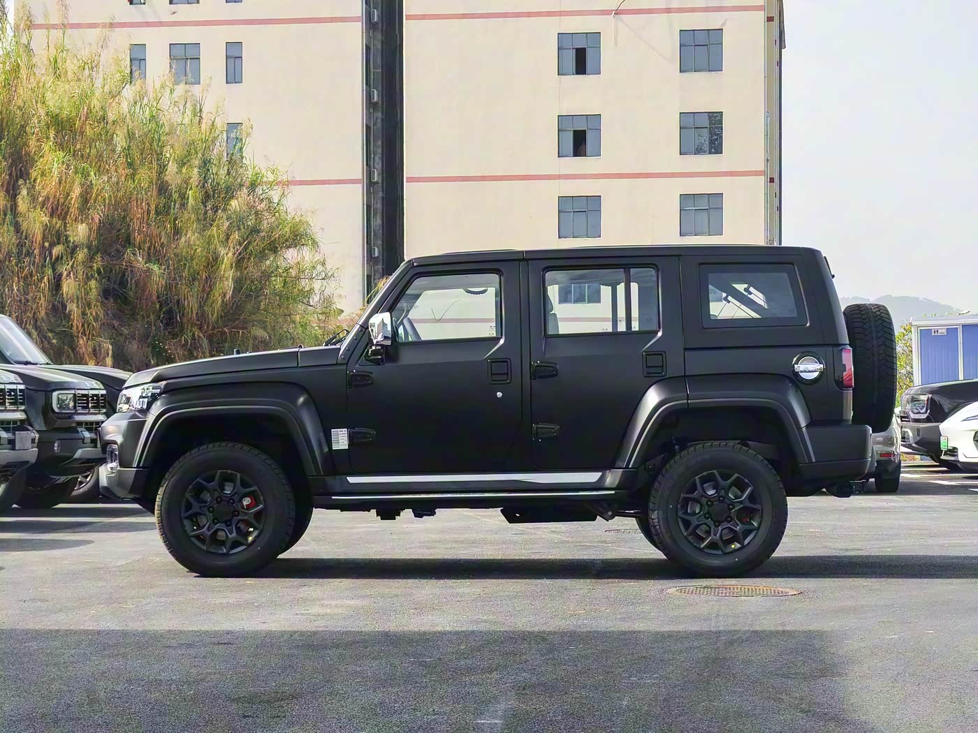 全新北京越野BJ40即将上市!经典外观致敬原版,配2.0T汽油/柴油
