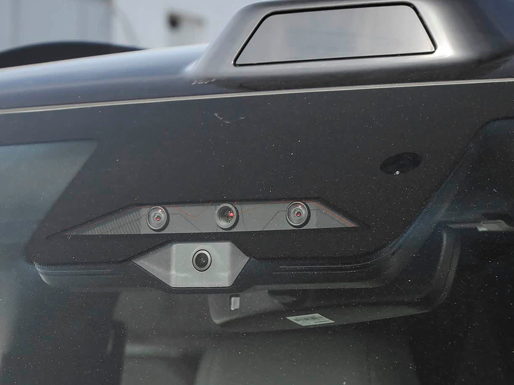 10月卖出20024辆，顶配车型占比超85%，方程豹钛7成功了？