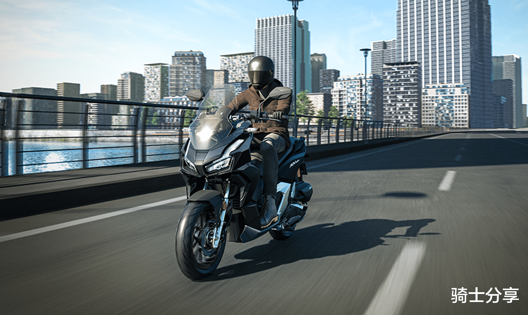 跨界踏板NS150XC和本田ADV160，有何不同？