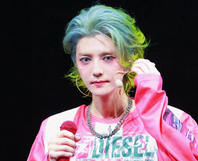 同样都是分手了为何一个瘦得皮包骨,一个还是那样光彩照人