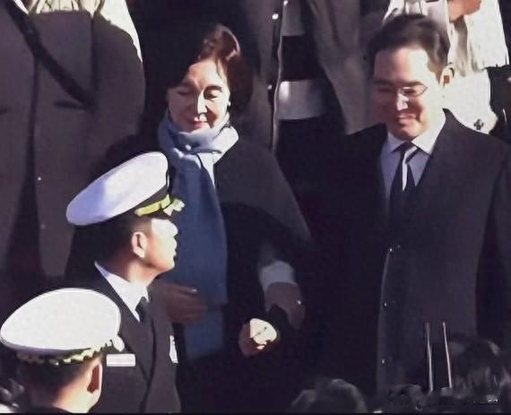 隐藏多年终曝光！林世玲儿子帅过明星，与前夫李在镕罕见同框！