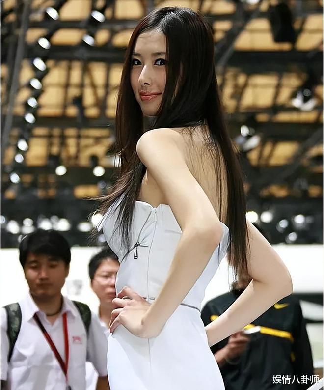 38岁网红兽兽近照曝光!颜值身材依旧在线,儿子颜值惊呆众人