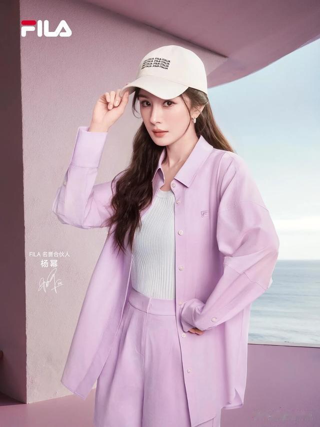 杨幂:气质绝尘,解锁清冷之美