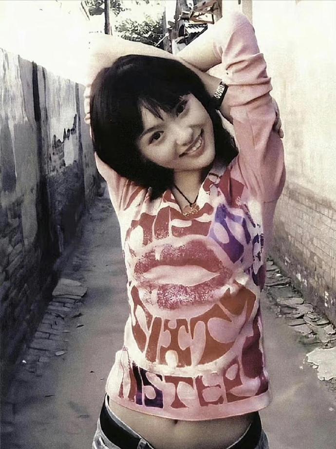 早期唐嫣美照,青涩之美