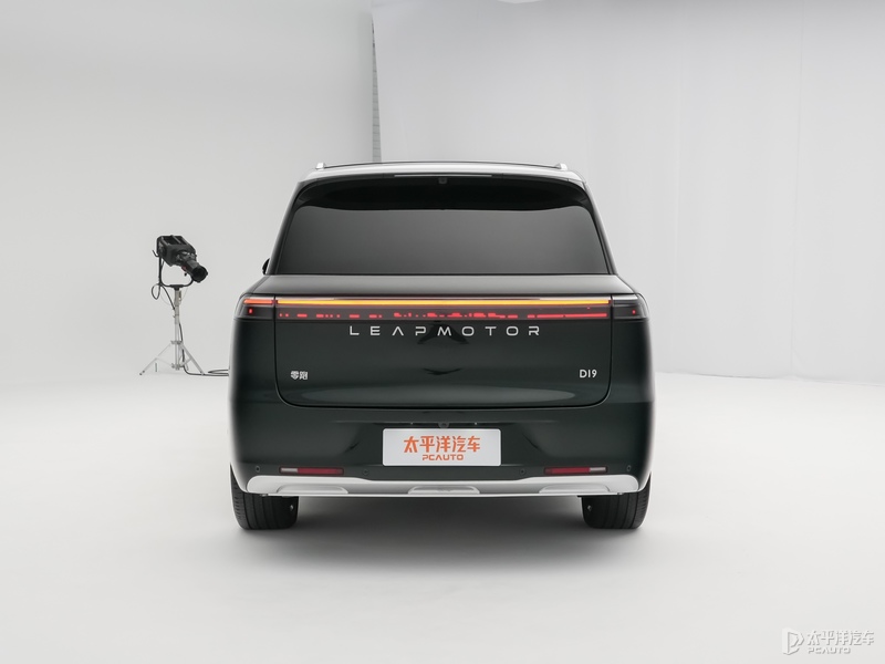 零跑D19将2026年4月上市 大型SUV 增程/纯电动力 预计25-30万元
