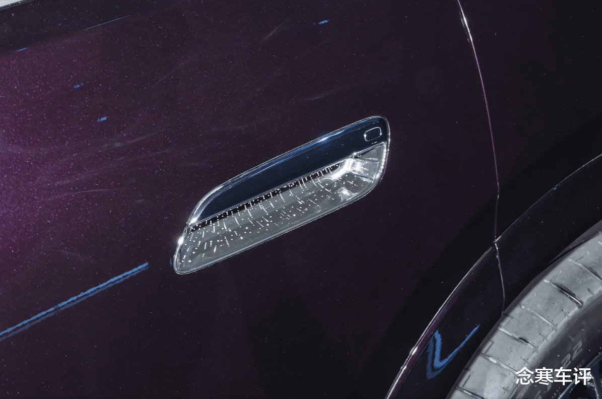 岚图泰山预定开启！3米12轴距，大六座，纯电370公里，剑指50万级