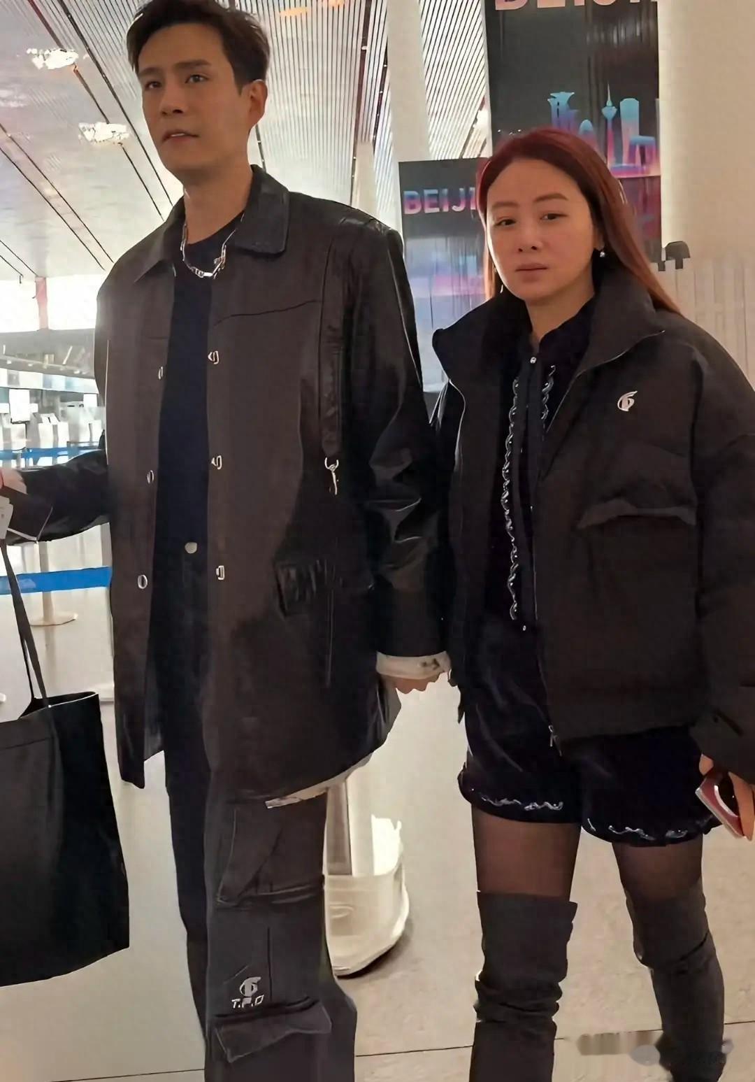 经超小李琳牵手出街，年龄差距明显但很甜，帅弟弟的婚姻更幸福