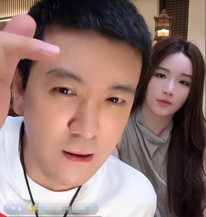 离婚才半年，杨子新欢就登堂入室！黄圣依的体面，这回真碎干净了