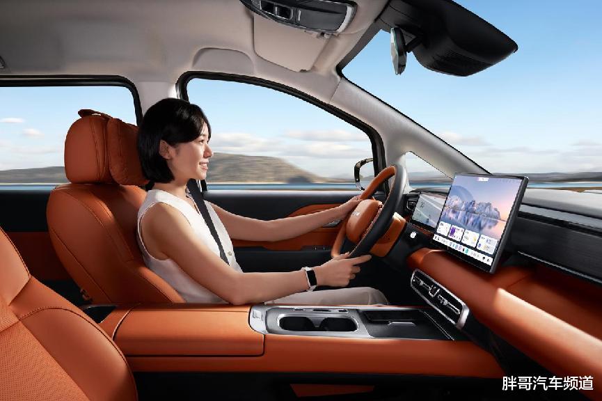 锐胜M8正式开启预售,定位全场景大型MPV