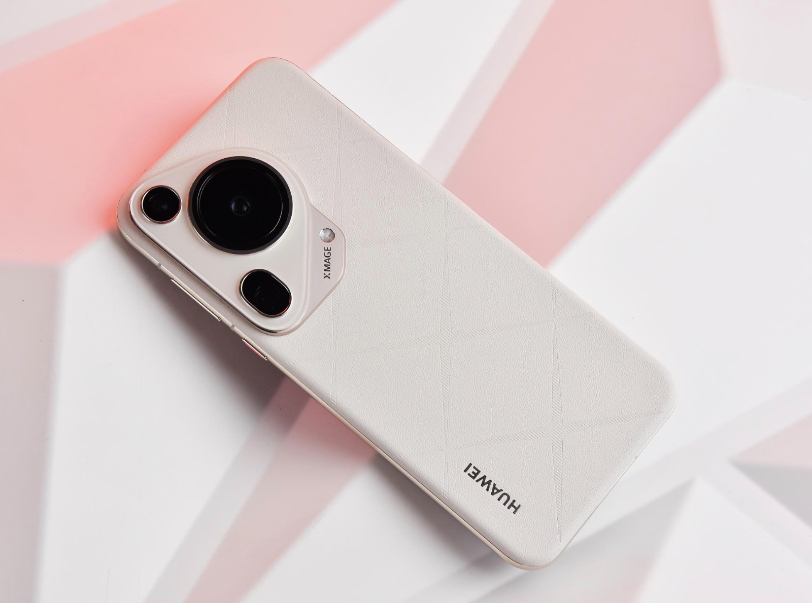 華為放棄高利潤，麒麟9系+16GB+512GB+雙衛星通信，售價一降再降