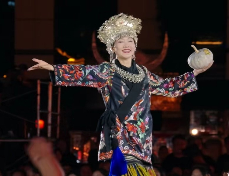 《一路繁花2》女星洁癖，刘嘉玲自带马桶垫，张柏芝不洗澡不上床