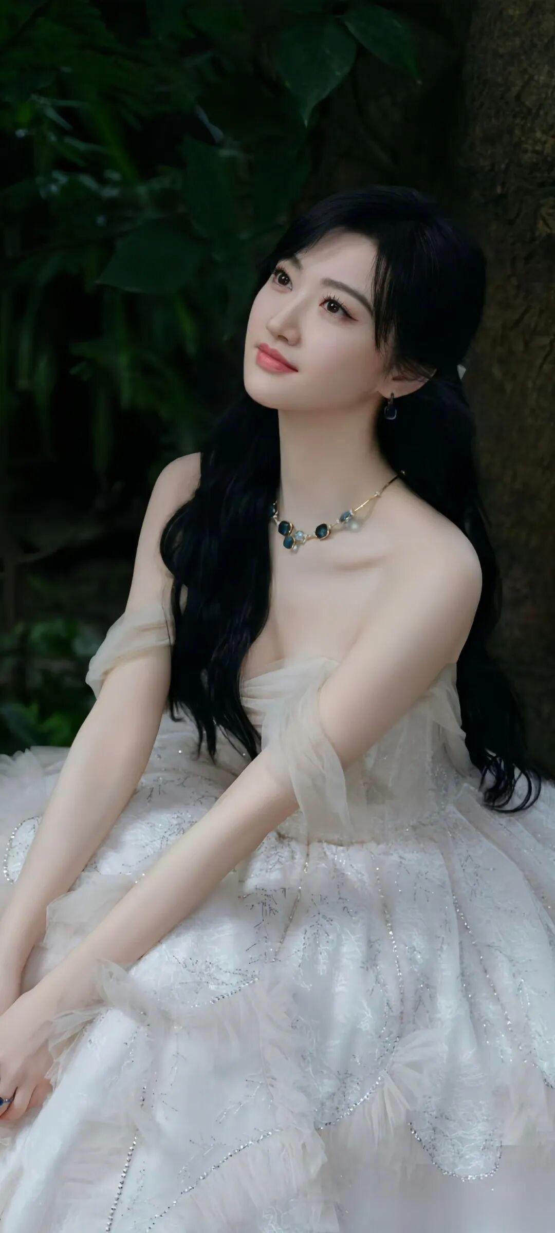 景甜的大气之美