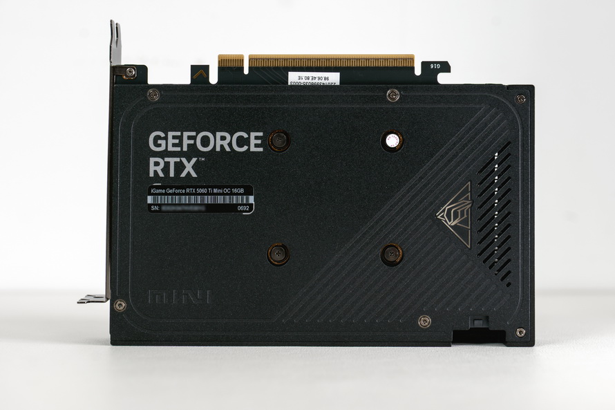 七彩虹iGame RTX 5060 Ti Mini評測：小體積滿血性能
