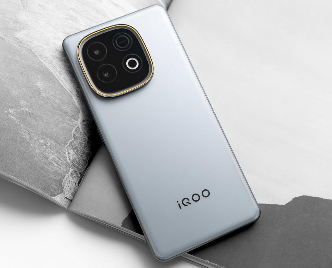 目前可以“閉眼入”的一款手機，高配低價有旗艦芯，輕松用五年