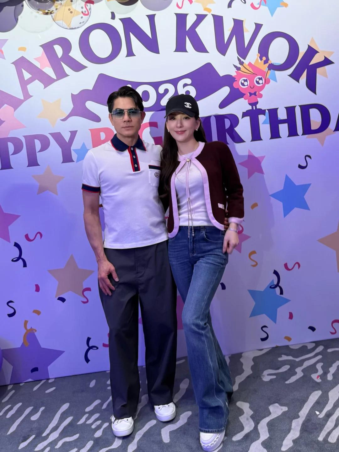 方媛自曝坐月子很难熬！手指疼腰酸背痛，一个多星期不洗头还脱发