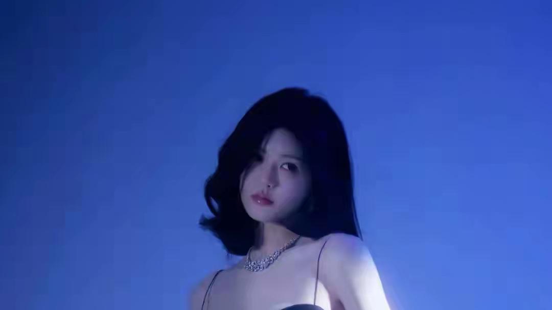 赵露思的身材魅力：健康自律与风格张力的完美融合。