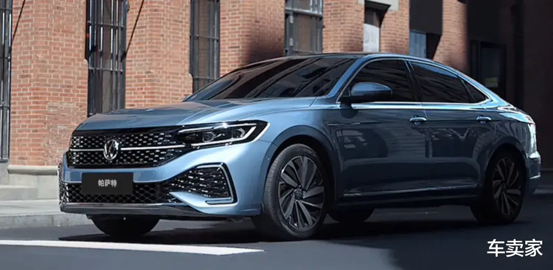 想买雅阁、帕萨特、凯美瑞等B级车的朋友注意,中型轿车价格或将跌破13万