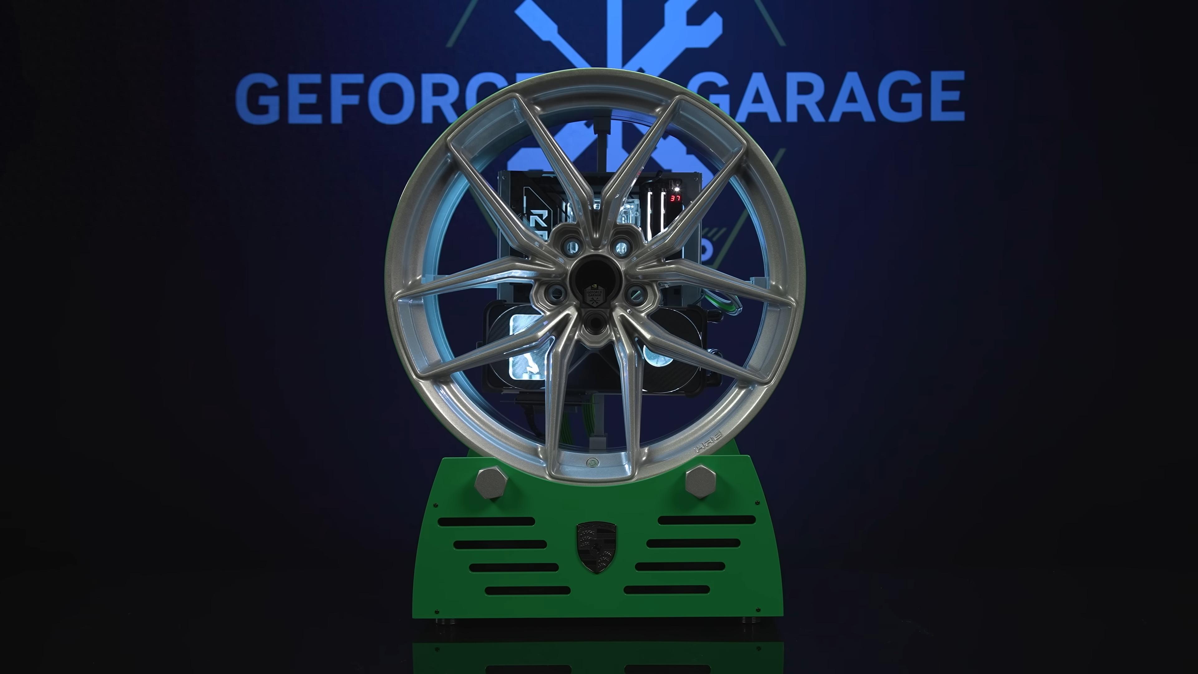 RTX 5080整機塞進保時捷911輪轂！通過鑰匙開機重啟