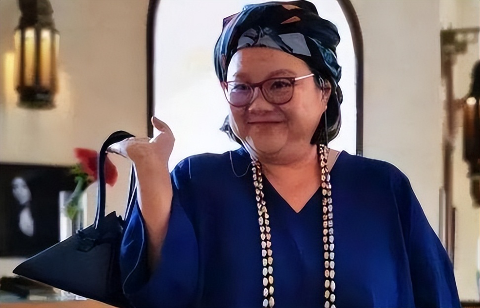 “痞女”洪晃:离开陈凯歌后,活出自我的她,让人见识了名门底气