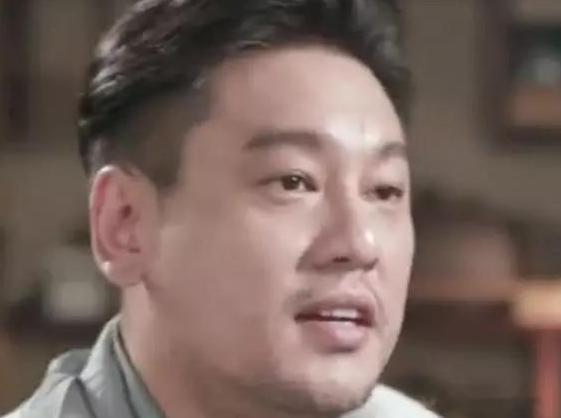 一胖毁所有！当41岁的雷佳音遇上46岁的卢芳生，才发现这话真没错