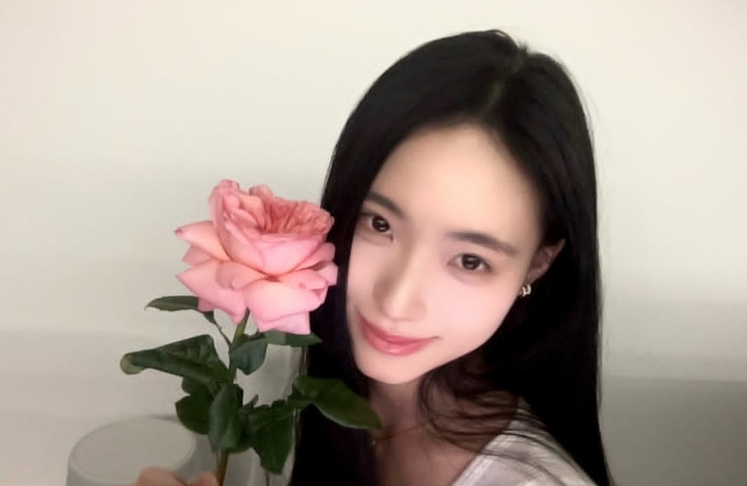 小S二女儿首次公开秀恩爱，男友曾陪游越南海岛，恋情有迹可循