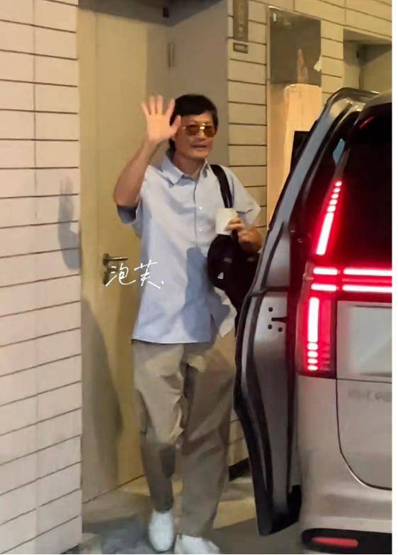 仅仅一个月！香港知名男星暴瘦引关注