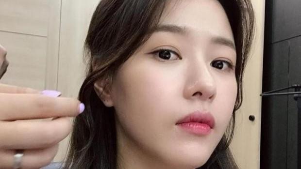 韩国女星结婚消息登上中国热搜，本人发韩网大肆炫耀：我的天呐！