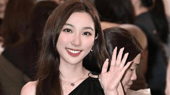 TVB前女主持离巢后闪嫁富二代！