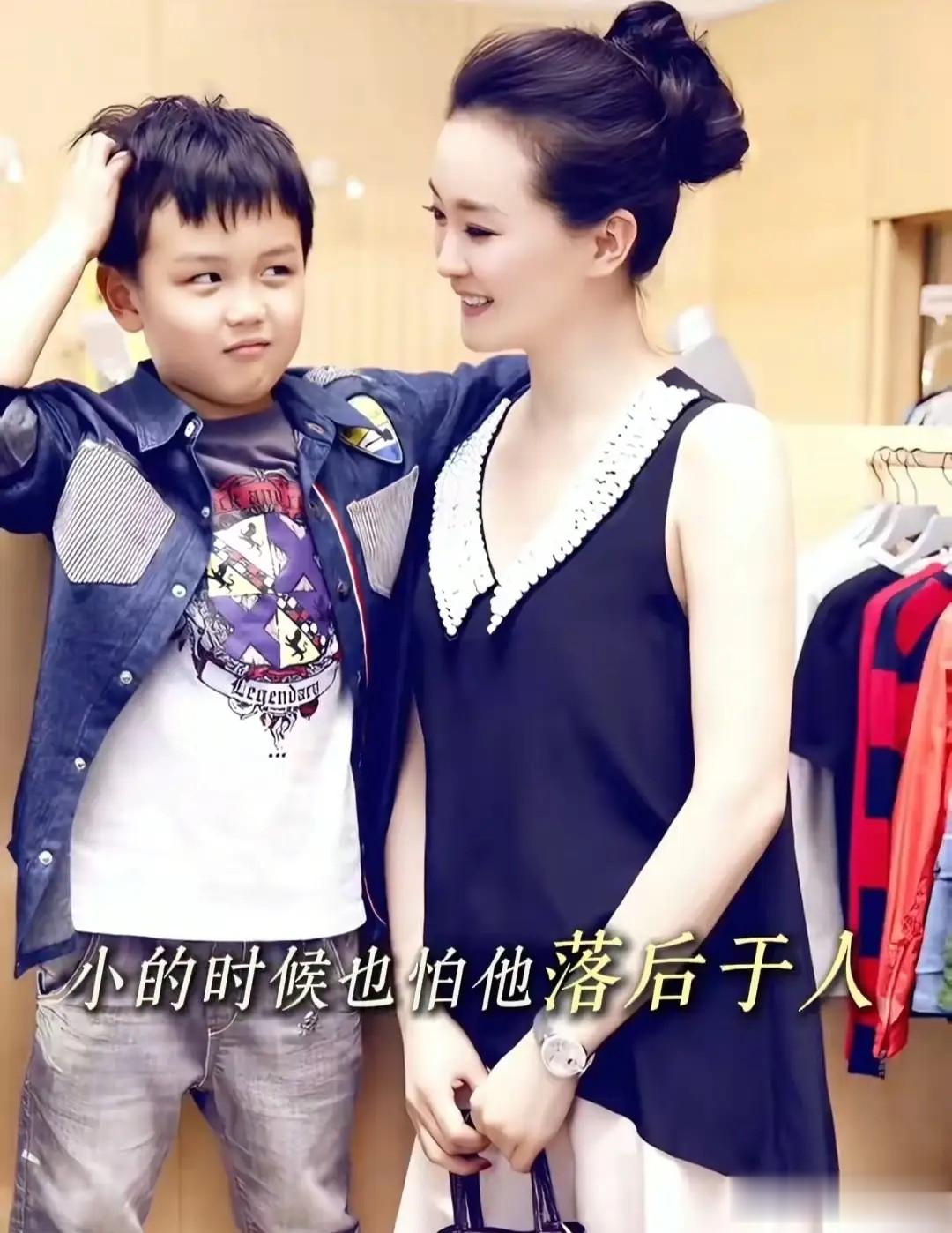 王艳儿子球球褪去婴儿肥,身高超妈半头,帅成娱乐圈星二代天花板