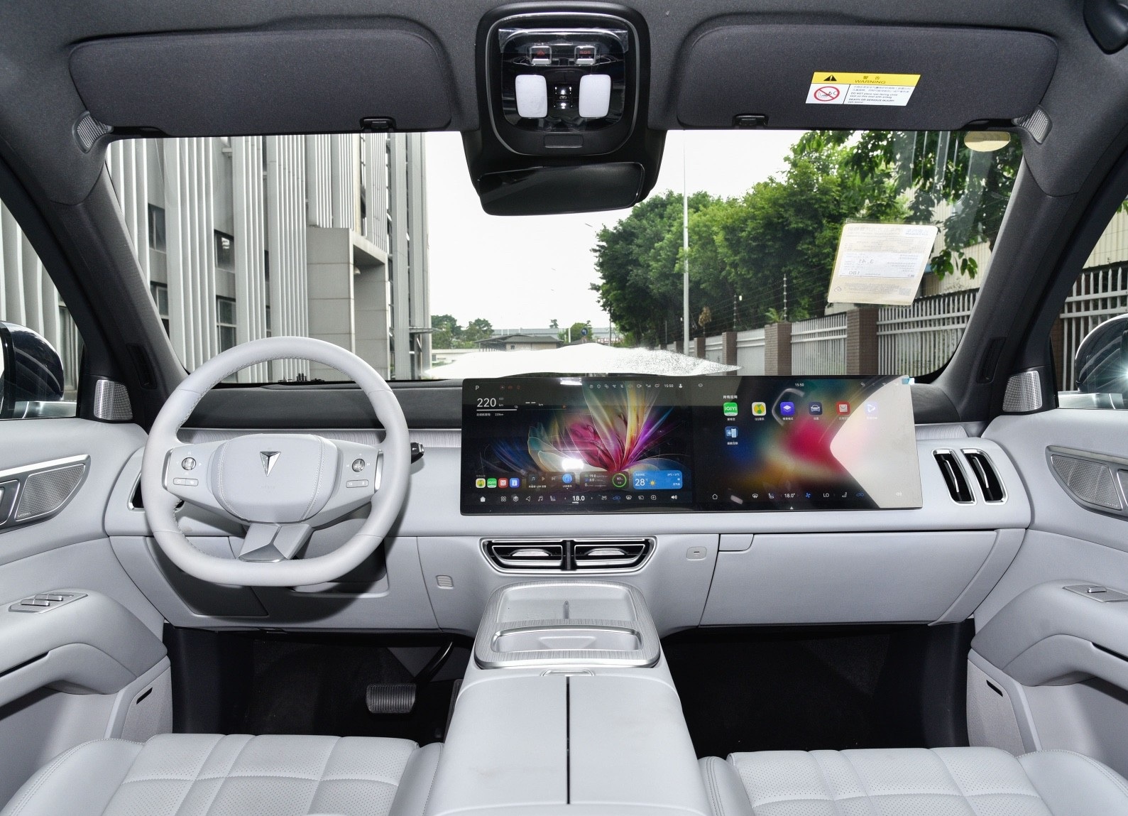 深蓝全新大型SUV上市，不足24万起可选增程/纯电动力，车长超5米2