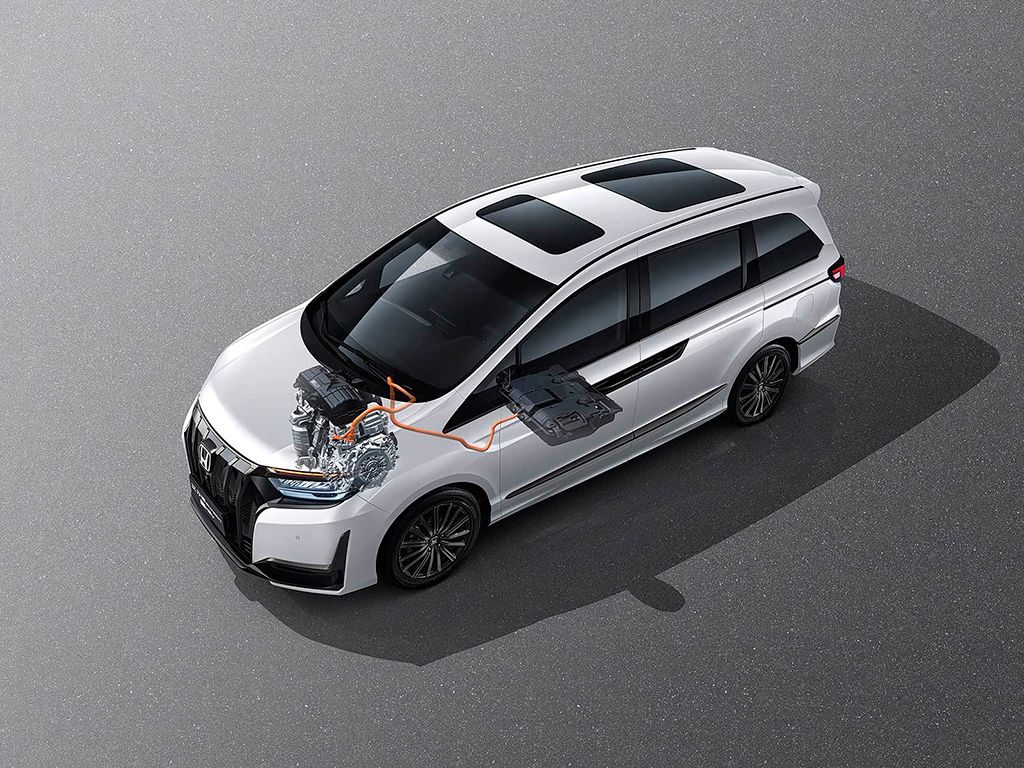 东风本田终于妥协！新款艾力绅官降3万上市，配置升级，销量能涨？