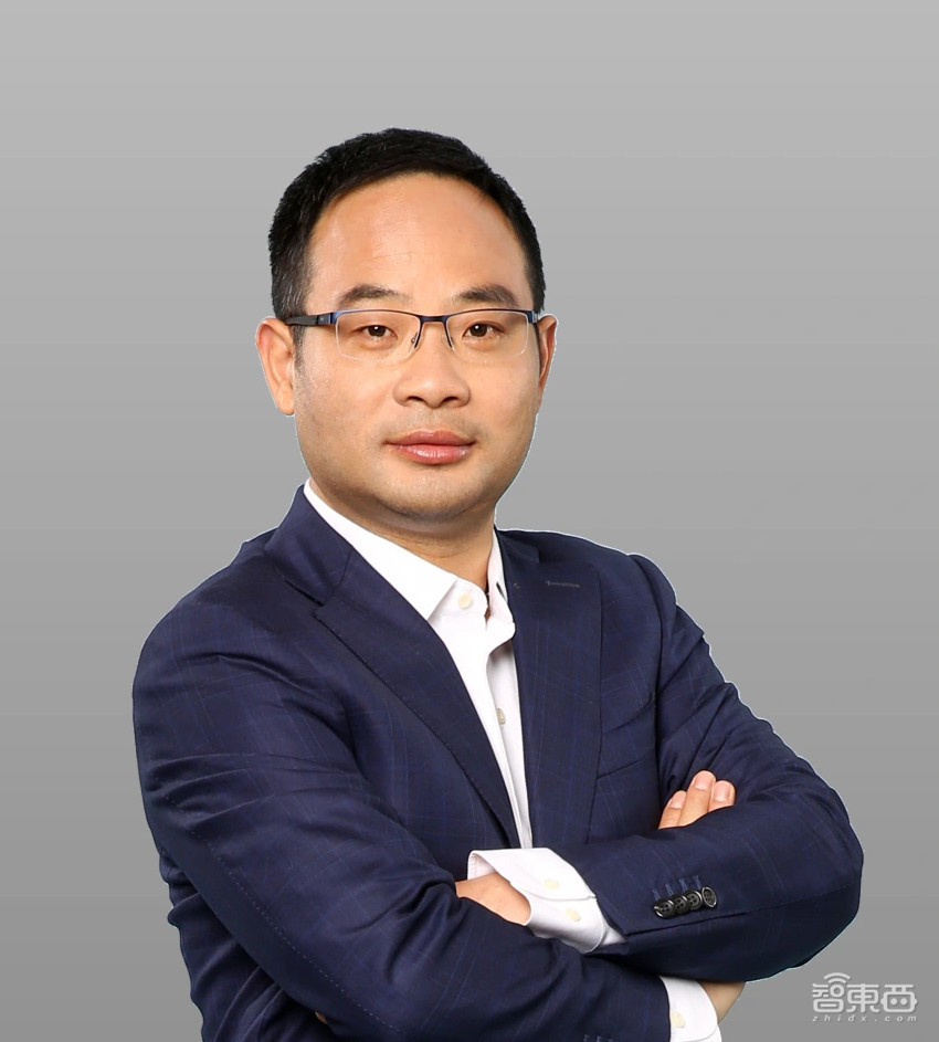 華為云大調(diào)整：張平安升任董事長，周躍峰接棒CEO，新設(shè)5大產(chǎn)品線