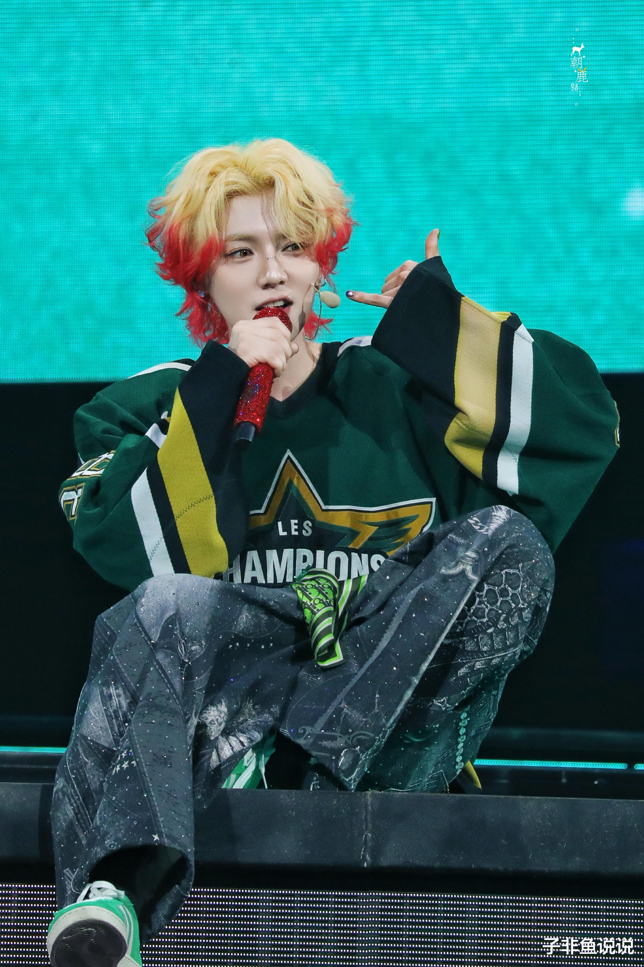 鹿晗8天神速宠粉！撕拉片承诺秒兑现，粉丝泪崩：内娱许愿池实锤