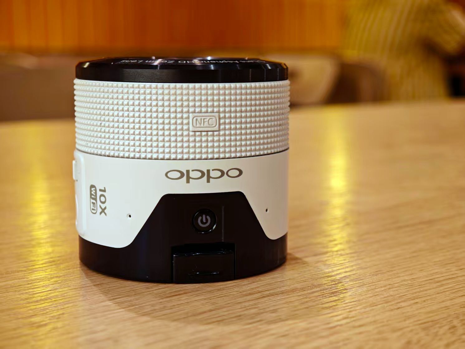 200元！OPPO這外掛鏡頭有點意思，能超越“超大杯”?