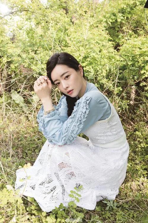 昔日性感韩国女星，为在中国拍戏整容，如今40岁仍过着单身生活。