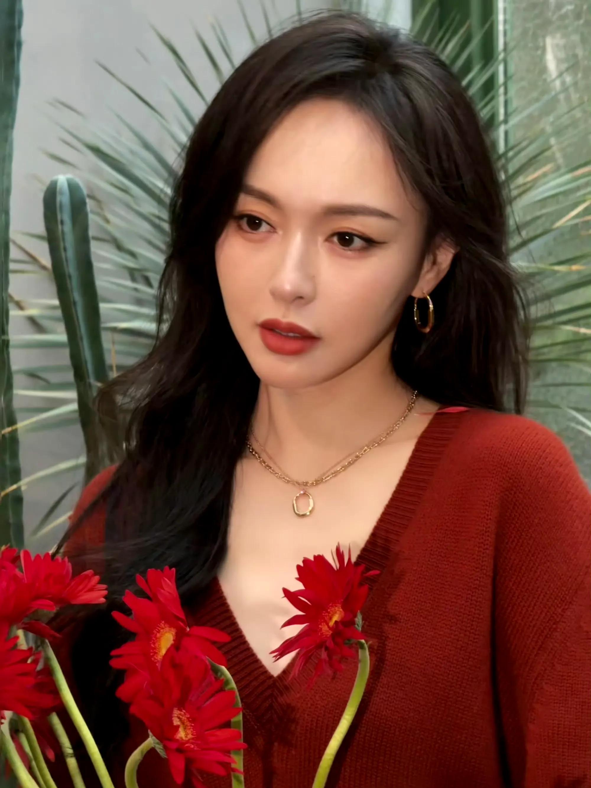 御姐唐嫣花神降临不可方物