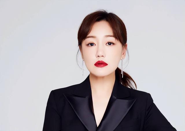 薛佳凝现状:已找到人生归宿,不羡慕胡歌结婚生子