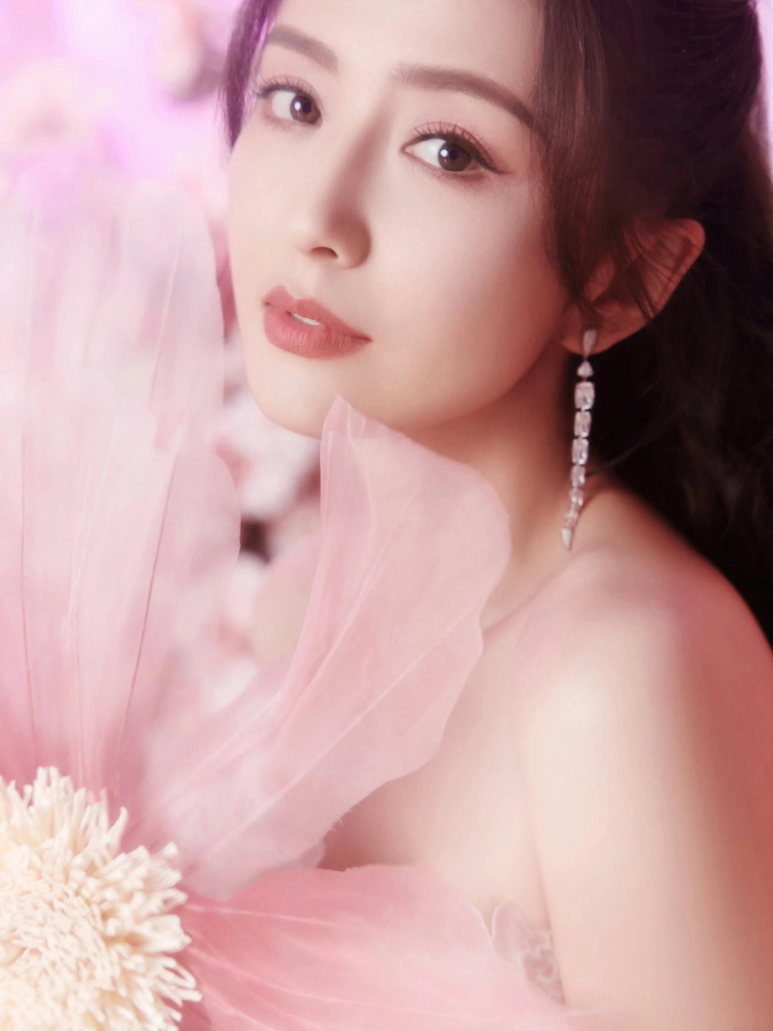 董璇佟丽娅姐妹花