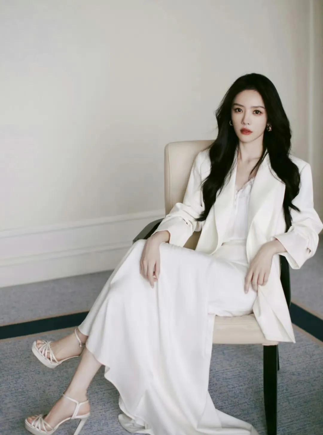 蔡文静美美哒～ ???