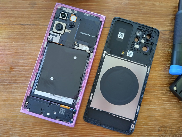 安卓機的“原生磁吸充電”，為啥就這么難