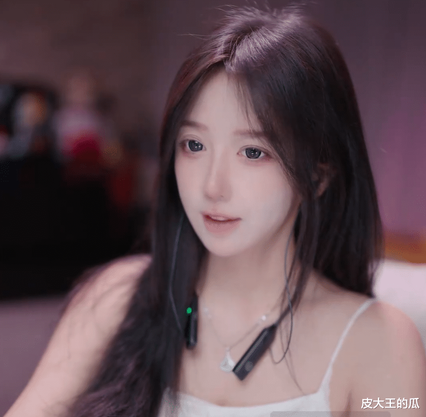 以前追着自己连麦，现在消息都不回，呆妹儿团播被嫌弃直言太真实