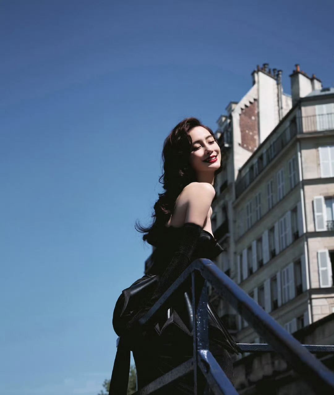 Angelababy港风造型炸裂，美神下凡秒杀全场！