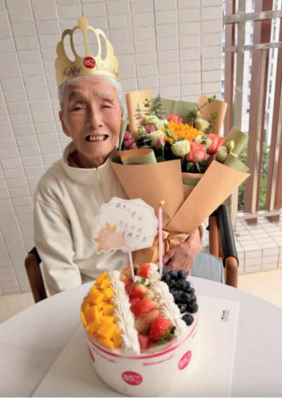 TVB老戏骨入住老人院，连遭丧夫丧子之痛，一生命运坎坷看淡生死