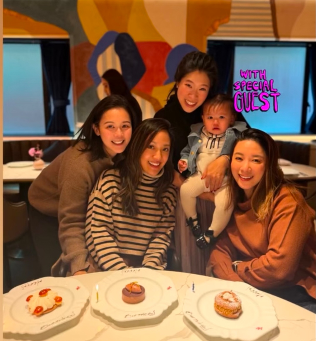 徐子淇妹妹与名媛聚会,打扮低调一脸富态,嫁富商生3子很幸福